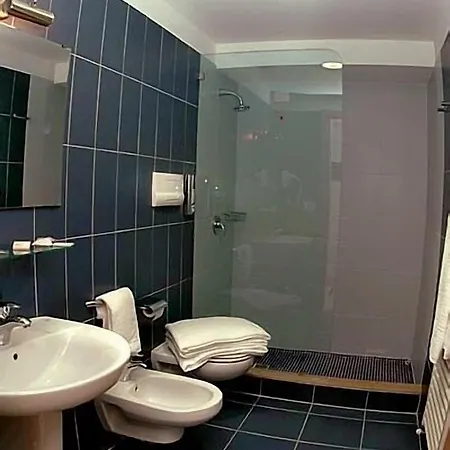 Hotel Parco Della Rocca Punta Braccetto