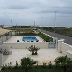 Parco Della Rocca מלון