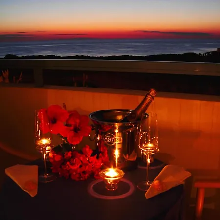 Hotel Parco Della Rocca Punta Braccetto