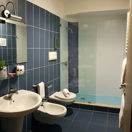 Parco Della Rocca Hotel Punta Braccetto