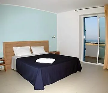 Parco Della Rocca Hotel Punta Braccetto