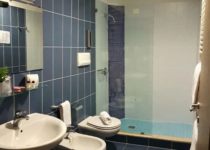 Parco Della Rocca Hotel Punta Braccetto